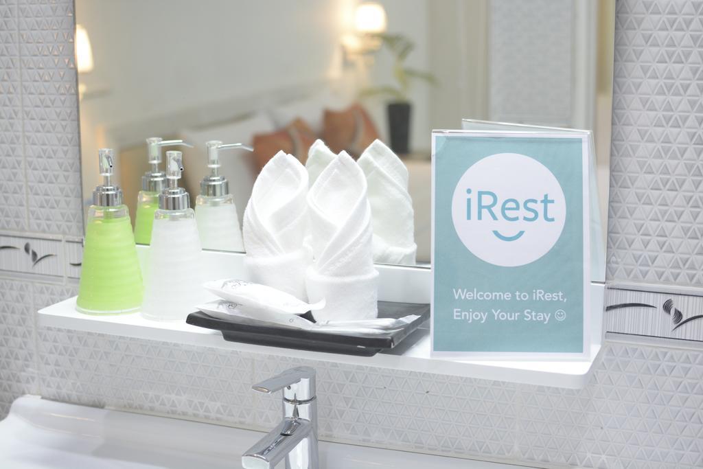 Albergue Irest Ao Nang Seafront Exterior foto