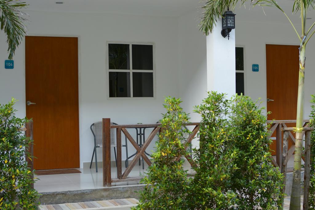 Albergue Irest Ao Nang Seafront Exterior foto