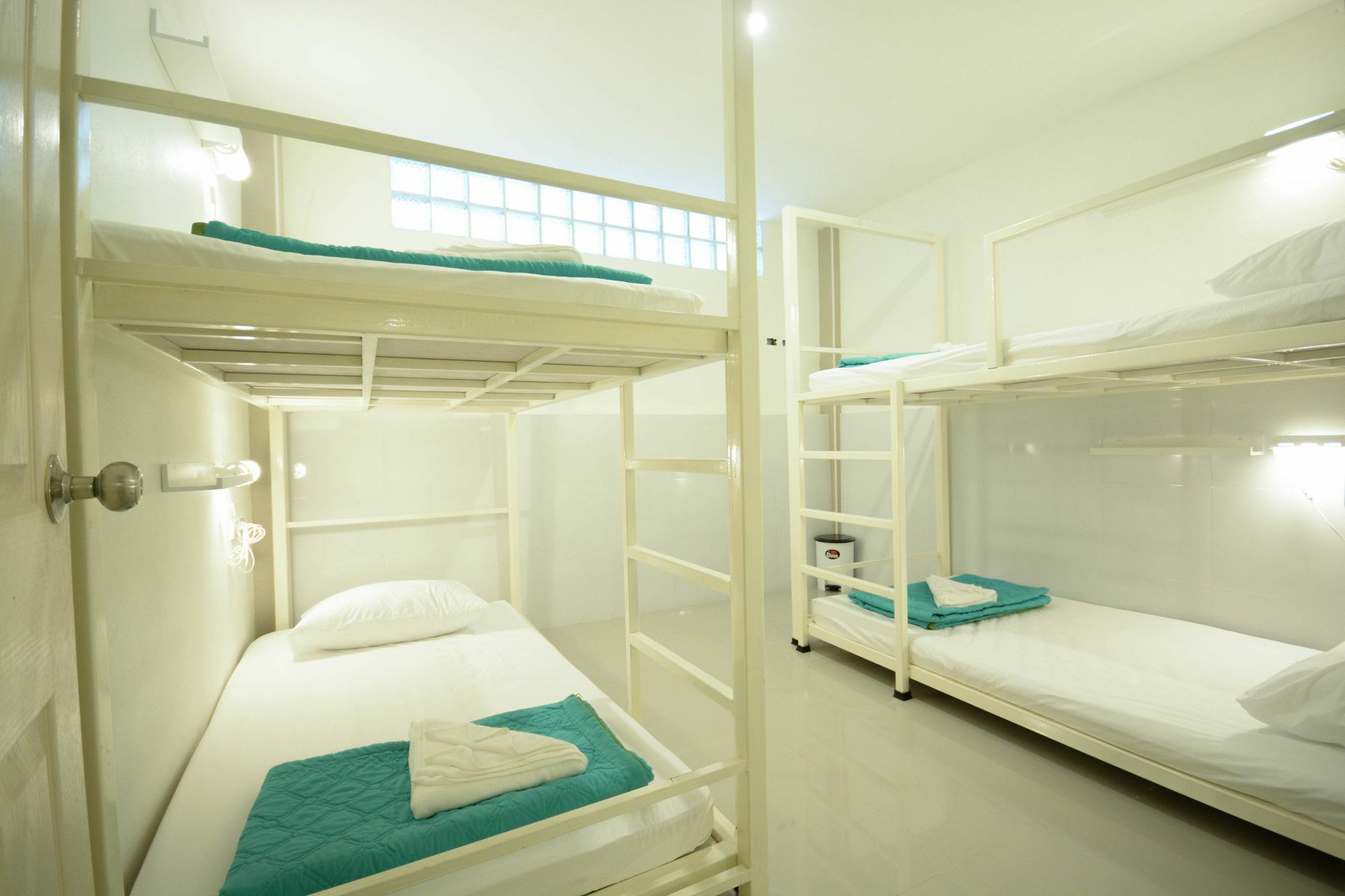 Albergue Irest Ao Nang Seafront Exterior foto