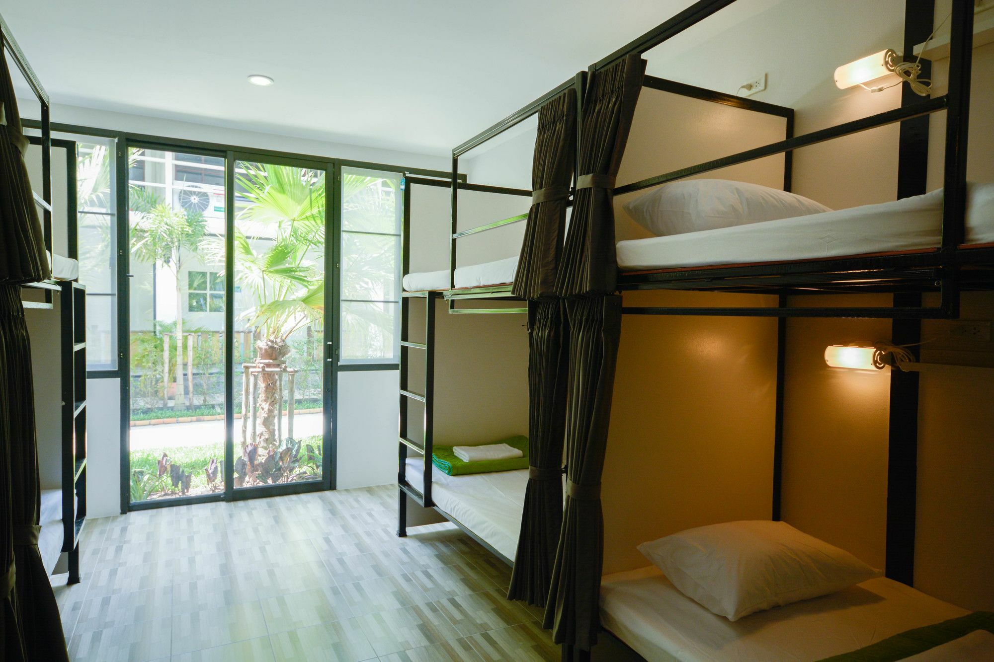 Albergue Irest Ao Nang Seafront Exterior foto